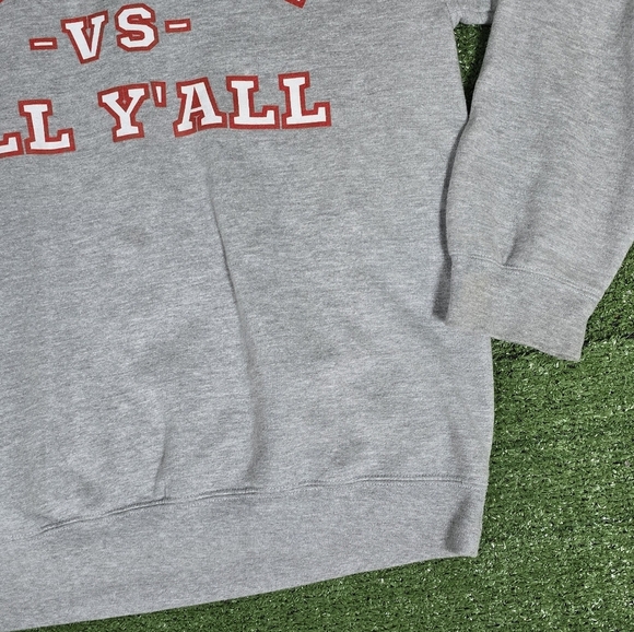 GILDAN | 'GEORGIA VS ALL YALL' GEORGIA BULLDOGS TEAM SPIRIT CREW NECK SWEATSHIRT - Picture 8 of 14